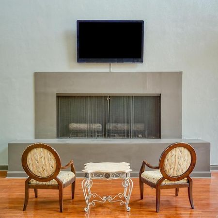 Oyo Hotel Tulsa I-44 Midtown Dış mekan fotoğraf