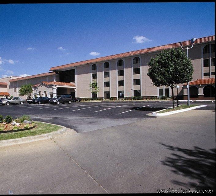 Oyo Hotel Tulsa I-44 Midtown Dış mekan fotoğraf
