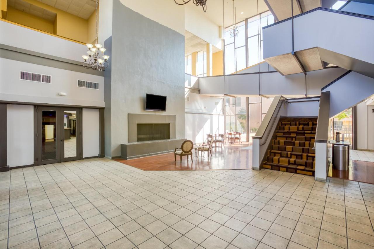 Oyo Hotel Tulsa I-44 Midtown Dış mekan fotoğraf